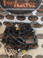 Chicote Principal do Chassis JCB JS200 Isuzu 4HK1