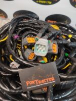 Chicote Principal do Chassis JCB JS200 Isuzu 4HK1 - Imagem 2