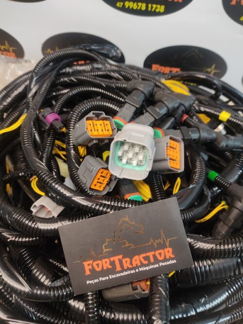 Chicote Principal do Chassis JCB JS200 Isuzu 4HK1 - Imagem 2