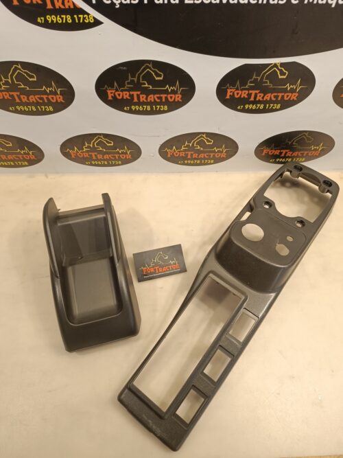 Acabamento Superior Alavanca Lado Direito - KHN13970 - Imagem 2