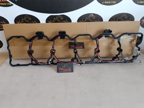 Chicote Tampa de Válvulas Hyundai R220LC-9SB - Imagem 1