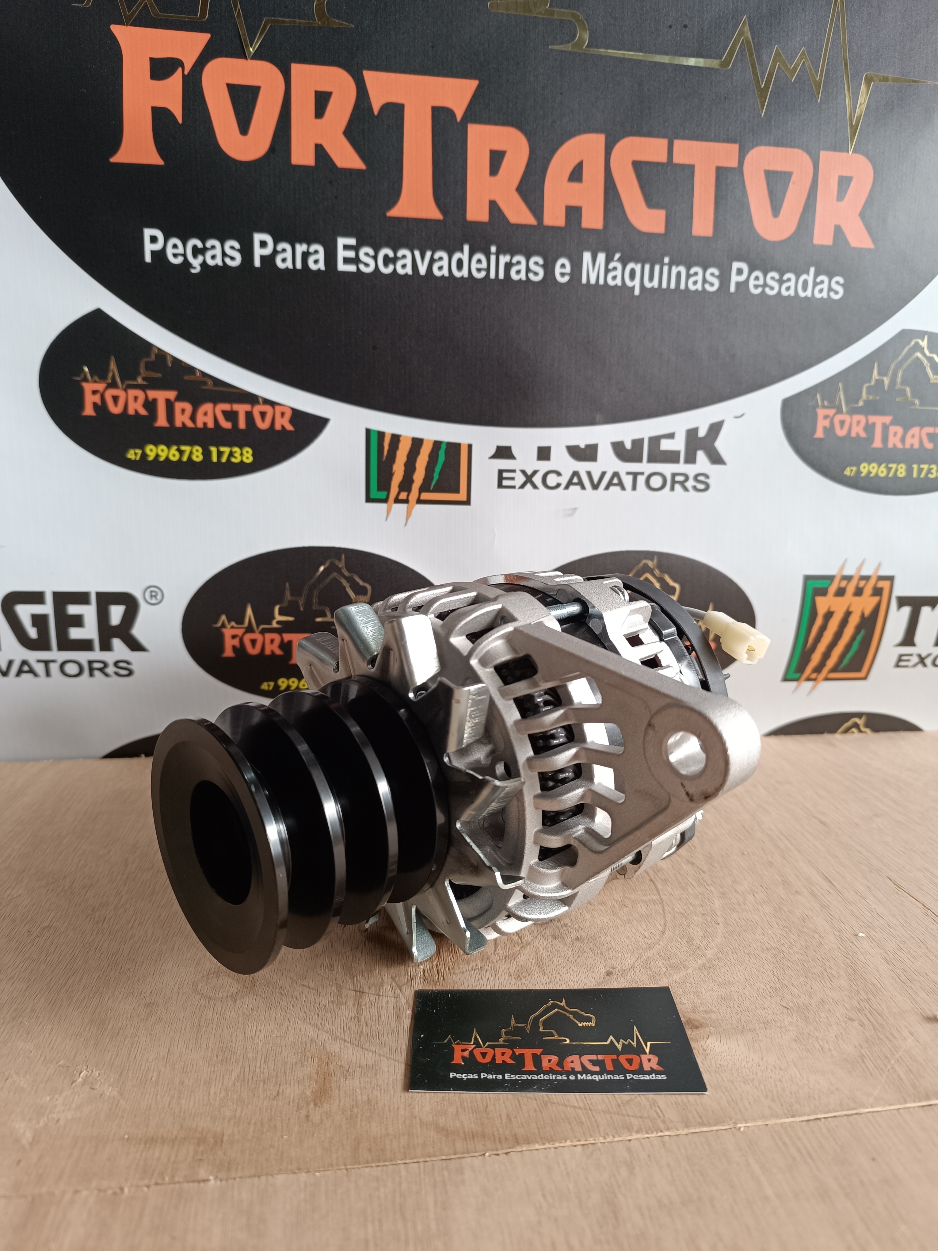 Alternador LinkBelt 6Hk1 SH300